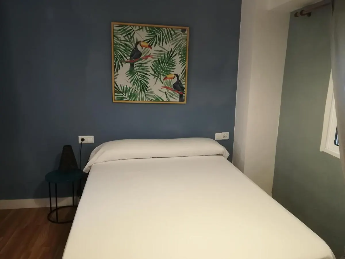 Hostal The Monkey Room Marbella Guest house